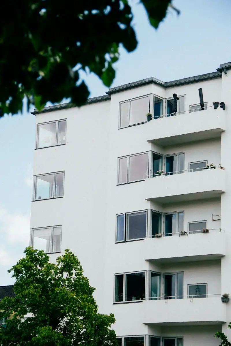 Bandırma söve ve pencere çevresi dekoratif cephe uygulaması yapılmış bina